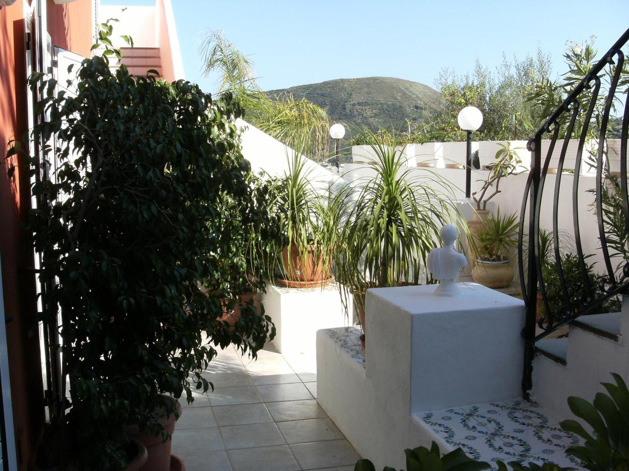 Villa Vista Mare Mela Lipari  Bagian luar foto