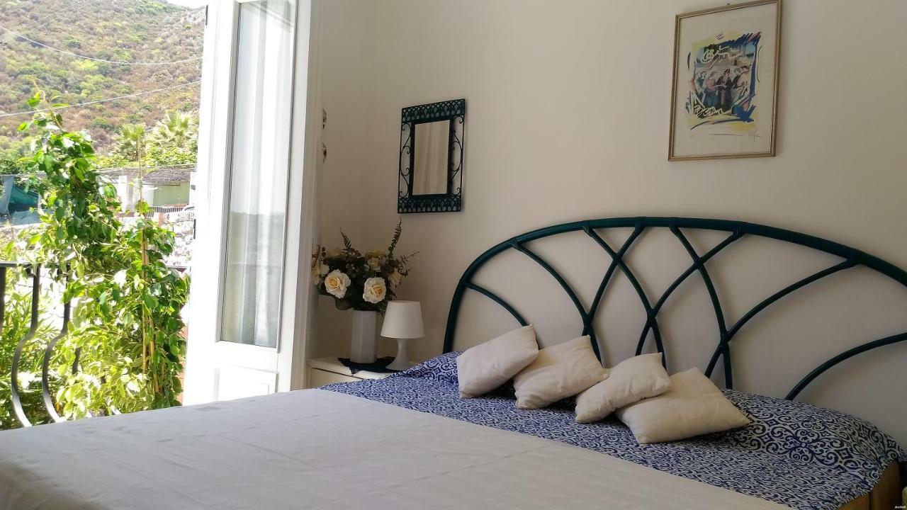 Villa Vista Mare Mela Lipari  Bagian luar foto