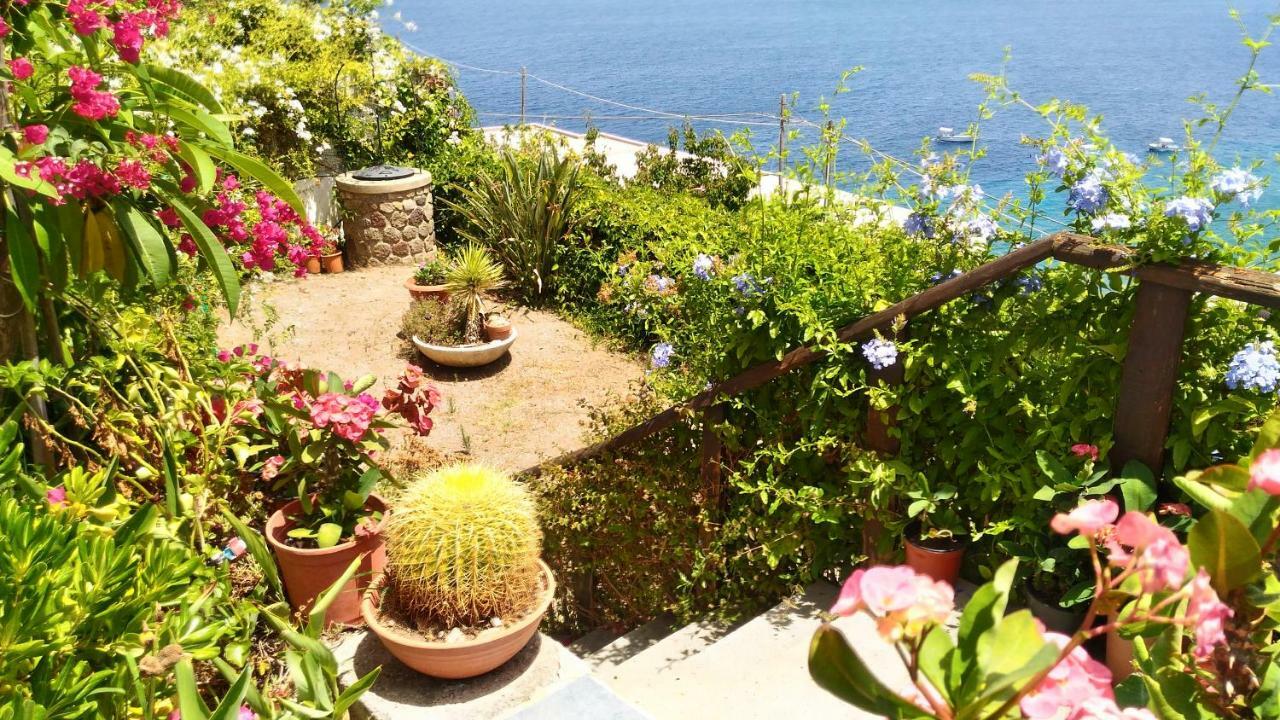 Villa Vista Mare Mela Lipari  Bagian luar foto