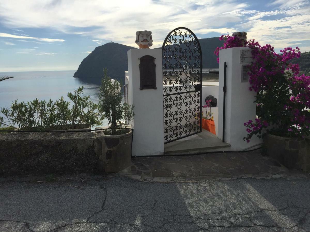 Villa Vista Mare Mela Lipari  Bagian luar foto